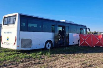 Autobus, którego kierowca zmarł na trasie Inowrocław–Toruń